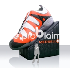 aufblasbarer großer Schuh - aufblasbare Produktnachbildung - Merrell Sportschuh