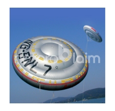 Sonderform fliegend - Beachvolleyball UFO